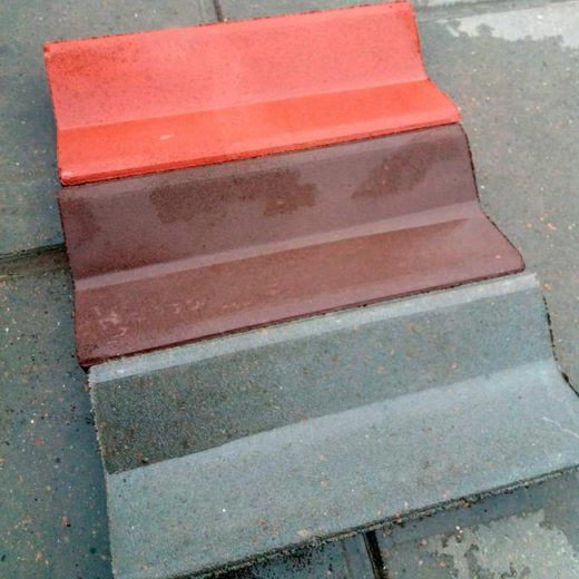 Водосток бетонный красный